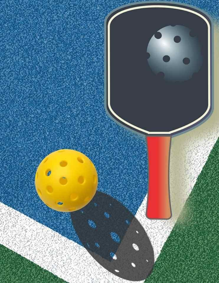 raquete e bola de pickleball. Bola amarela de plástico com furos e raquete sem cordas