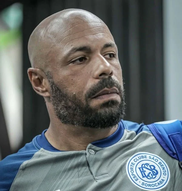 Técnico Fabiano Carneiro